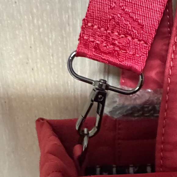 NEW Betsey Johnson Red Quilted Shoulder Bag with Teddy Charm - Picture 13 of 16